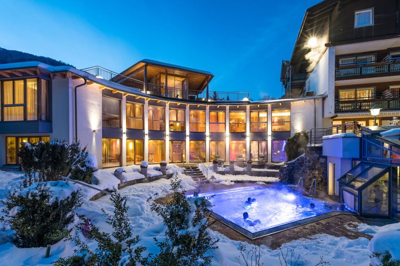 Ortners Eschenhof, Gert Perauer