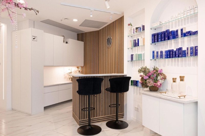 Dr. Olga Tayel (Omnia Beauty)