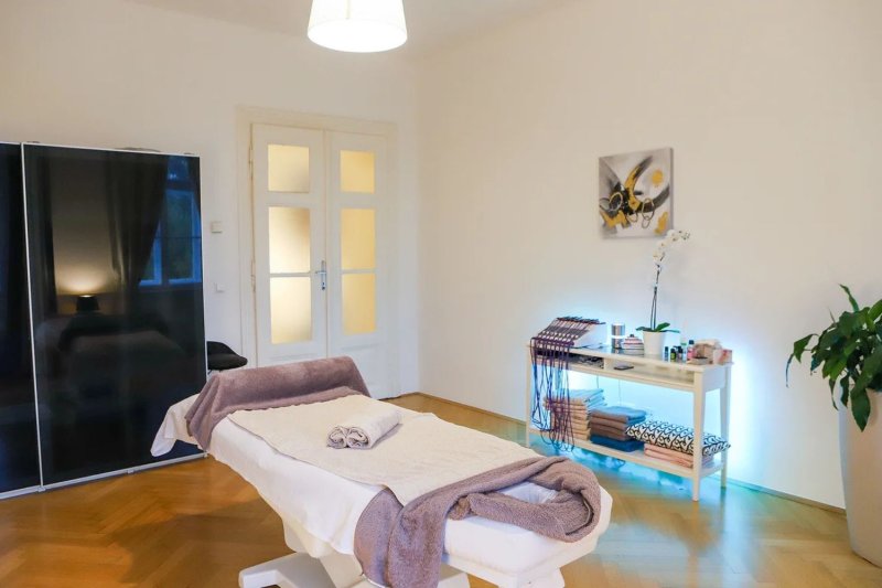 Dein Masseur - Iulian Puscoiu