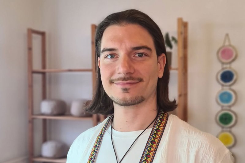 Der rote Faden – Massage & Energetik